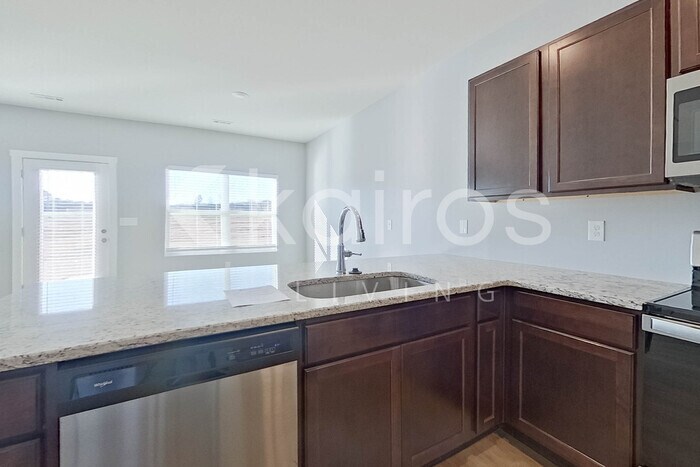 Building Photo - 6107 Stonewater Ct