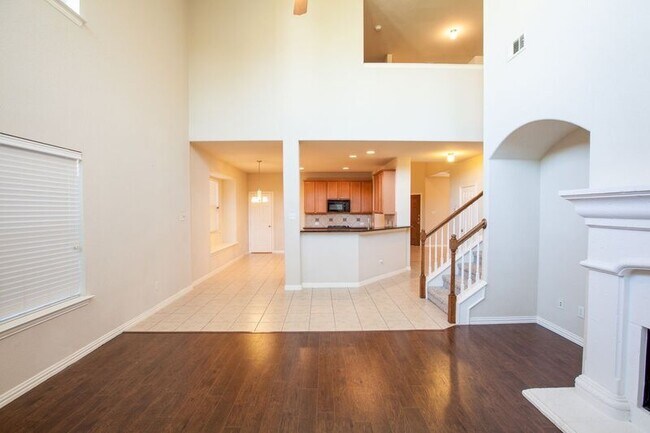 Building Photo - 2805 Gooseberry Dr