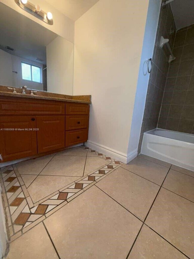 Building Photo - 2660 W 76th St