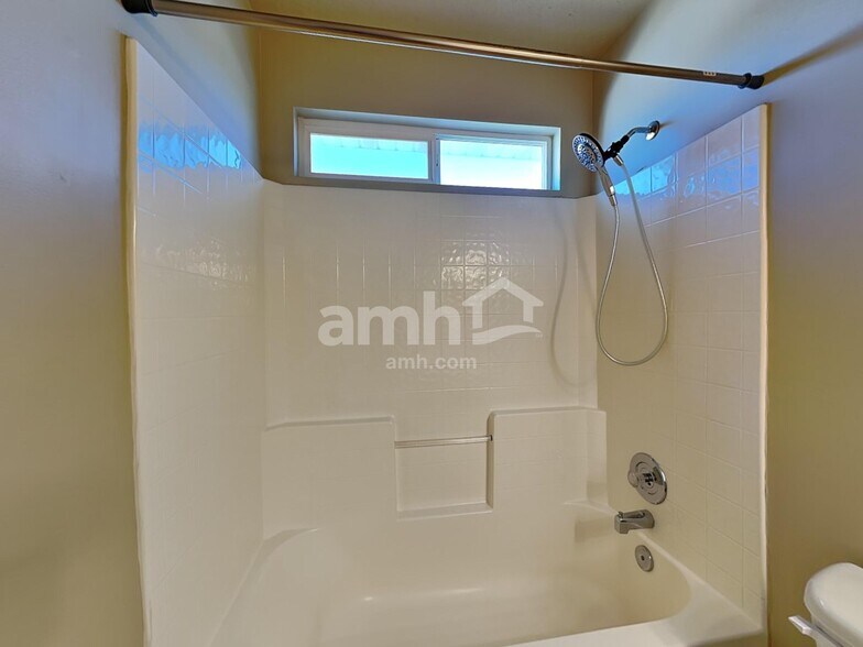 Building Photo - 3926 W 4650 S