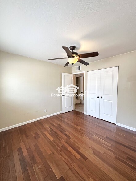 Building Photo - 1002 E Griswold Rd