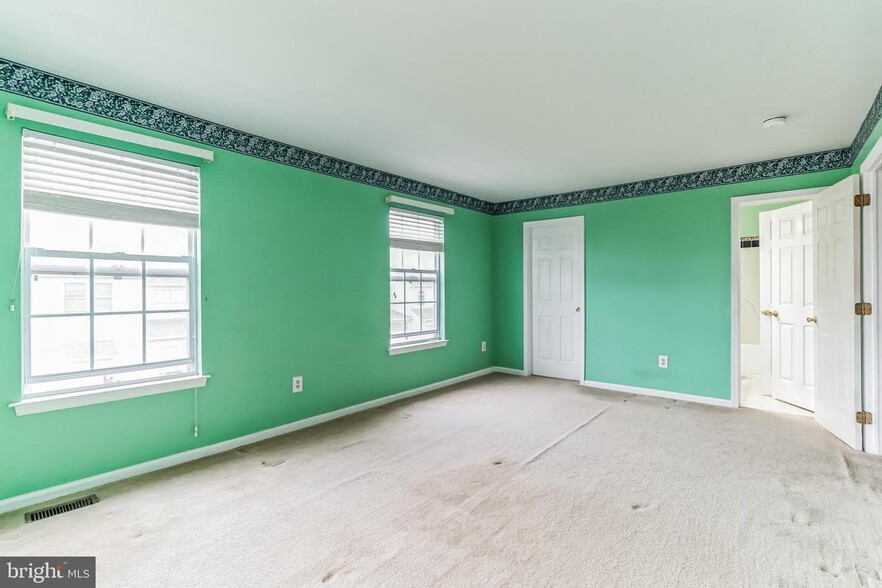 Building Photo - 5103 Drawbridge Ct
