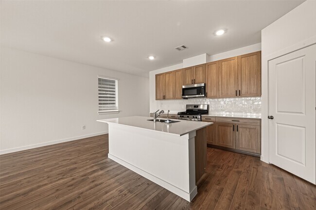 Building Photo - 3538 Lovebird Ln