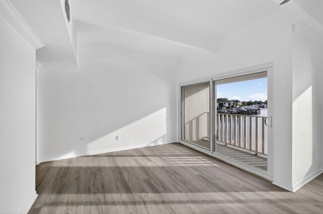 Building Photo - 624 Southwind Cir