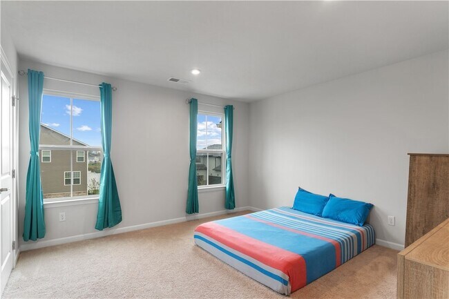 Building Photo - 5103 Spruce Rd