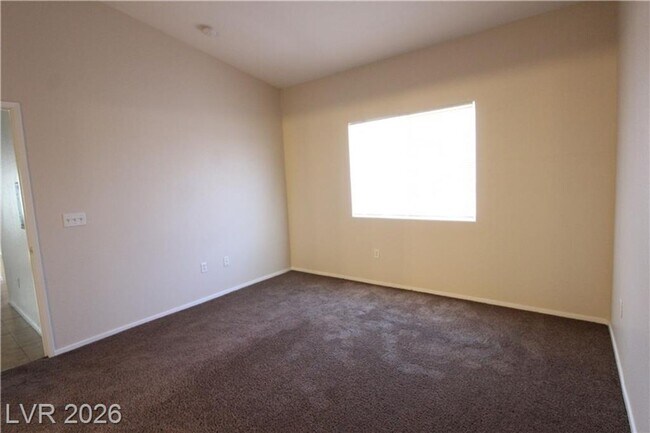 Building Photo - GATED 2 BED/2BATH CONDO IN NORTH LAS VEGAS