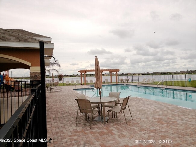 Building Photo - 2073 Farmhouse Rd SE