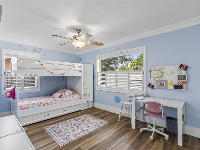 Building Photo - 2648 NE 26th Ave