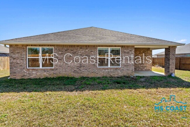 Building Photo - 15236 Cypress Way