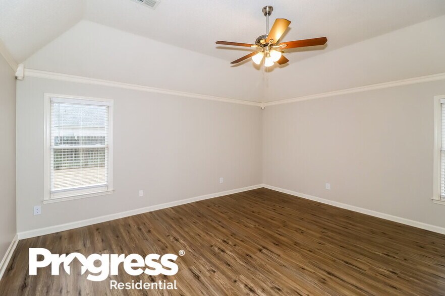 Building Photo - 6561 Karista St