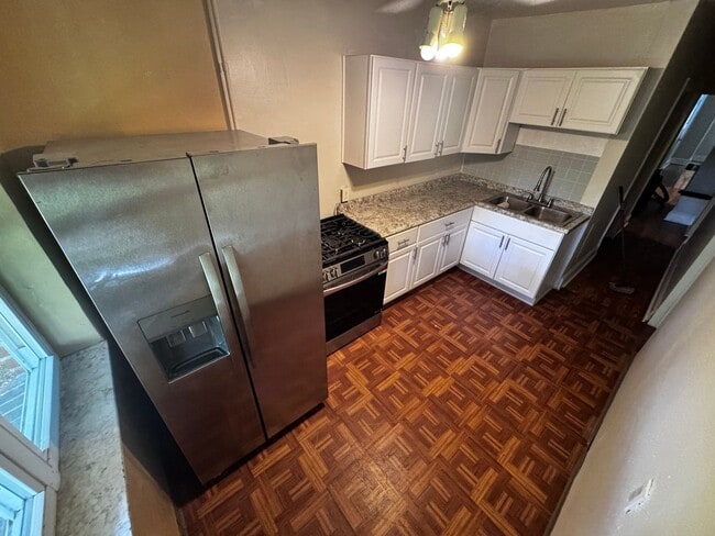 Building Photo - East Liberty 2-Bedroom duplex
