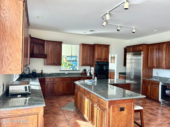 Building Photo - 206 Pointe Dr