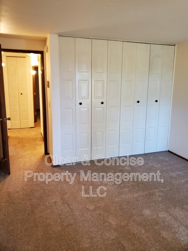 Building Photo - 2671 Woodstone Pl