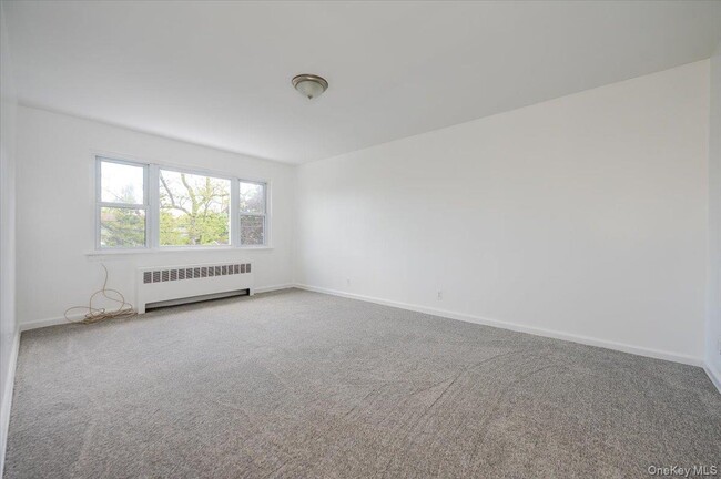 Building Photo - 3166 Spencer Dr