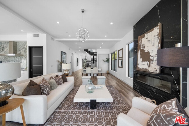 Building Photo - 5812 Willis Ave