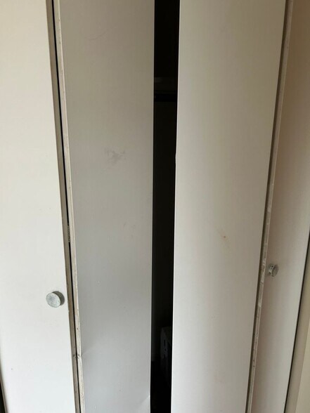 Building Photo - 29206 Longview Ave