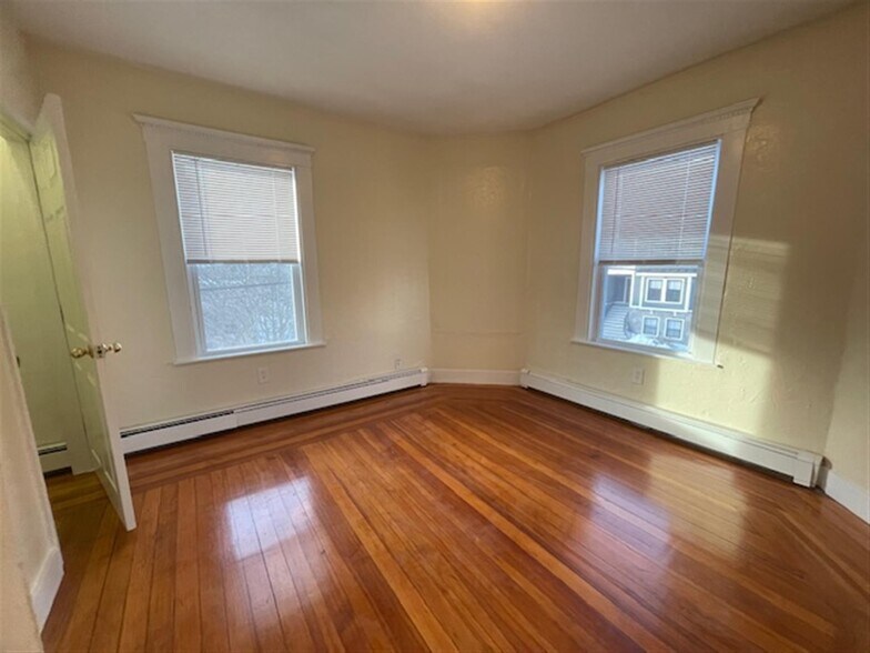 Building Photo - 251 Central Ave