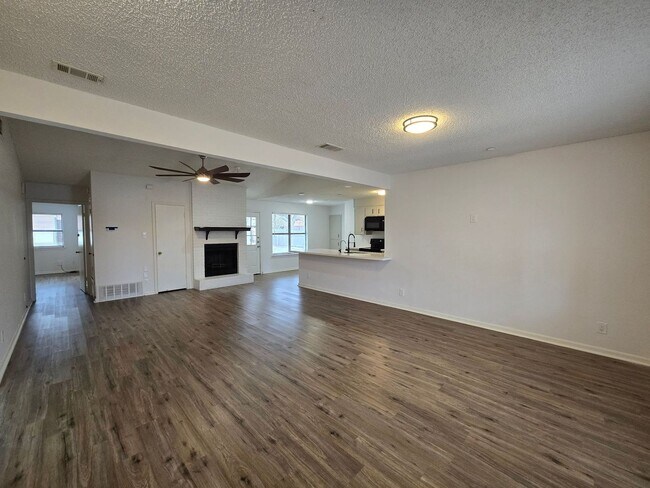 Building Photo - COMING SOON!