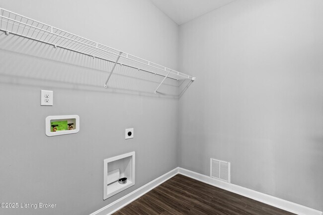 Building Photo - 5919 Ruby Fls Dr