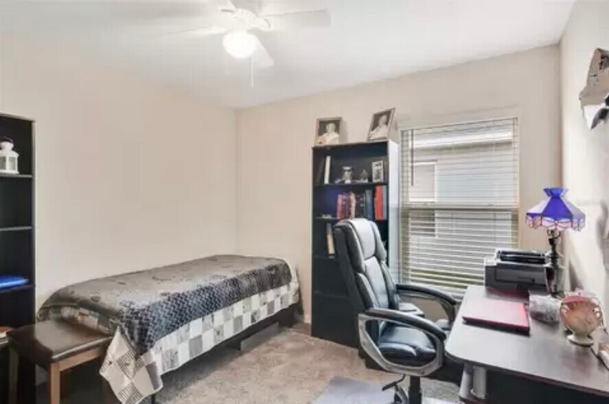 Building Photo - 338 Pentas Ln