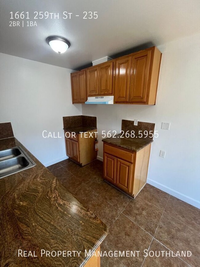 Building Photo - 2 Bed/ 1 Bath Apartment in Harbor City For...