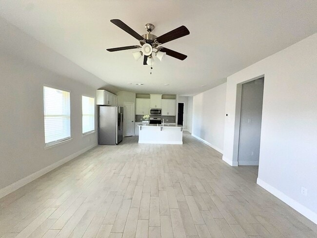 Building Photo - 609 Tartane Dr
