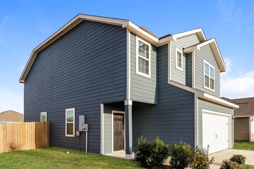 Building Photo - 8414 Bermuda Blue Rd