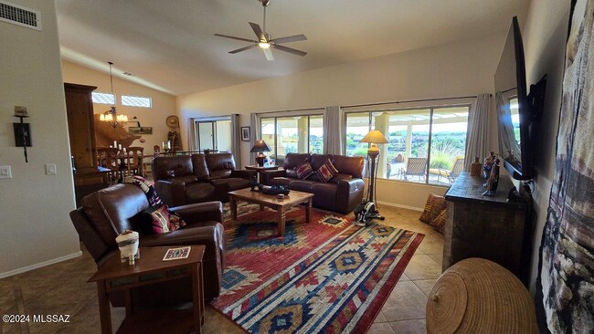 Building Photo - 37796 S Golf Course Dr