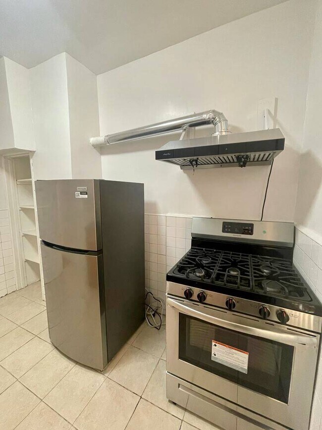 Building Photo - 1690 Flatbush Ave