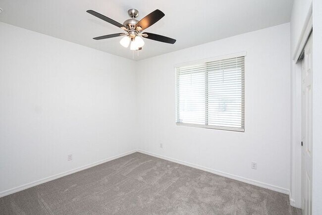 Building Photo - MOVE IN SPECAILS!! ONE MONTH RENT FREE!! Laveen Home Up For RENT! 4BD 2.5 BA
