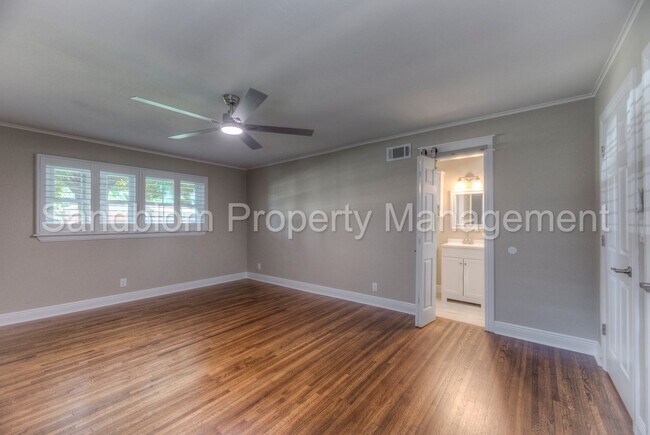 Building Photo - For Lease | Holiday Hills | $2000 Rent Ava...