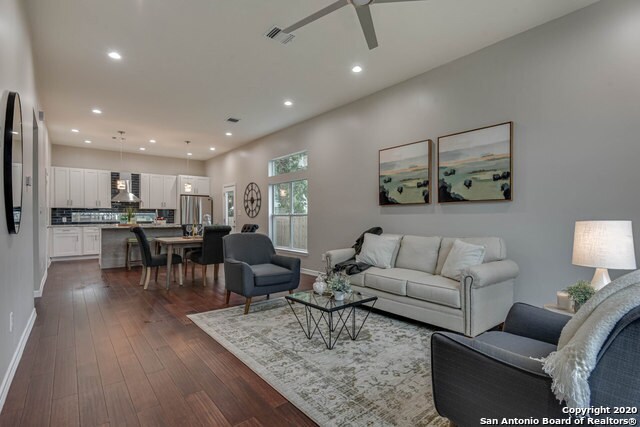 Building Photo - 212 Lowell St