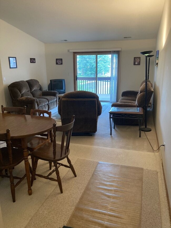 Building Photo - Two Bedroom Condo near St. Joes & EMU | Parking + Laundry