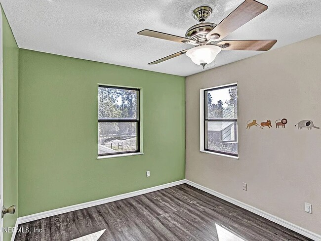 Building Photo - 120 Wippletree Ct