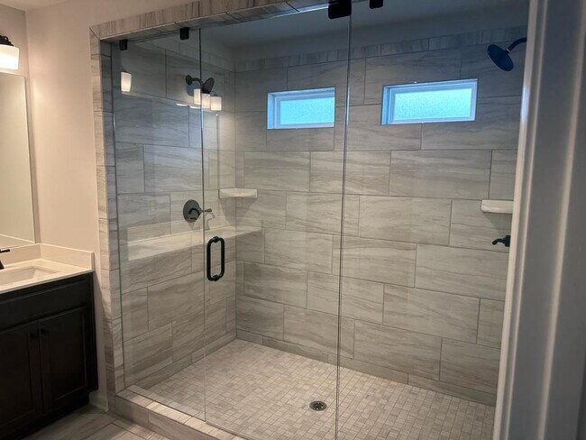 Upgraded 7” Master Bathroom - 4611 Cypress Landing Way