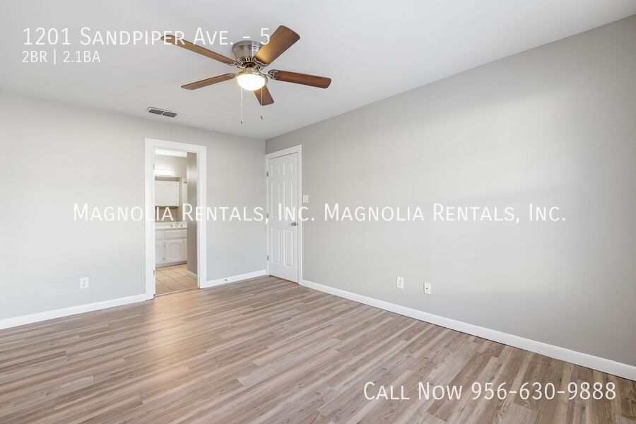 Building Photo - 1201 Sandpiper Ave