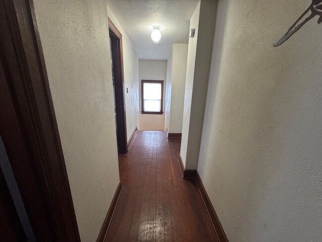 Building Photo - Farmhouse Short Term Partially Furnished (Available now through September)