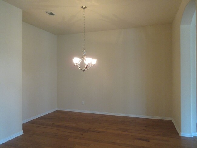 Building Photo - Four Bedroom Home in Round Rock - Paloma Lake