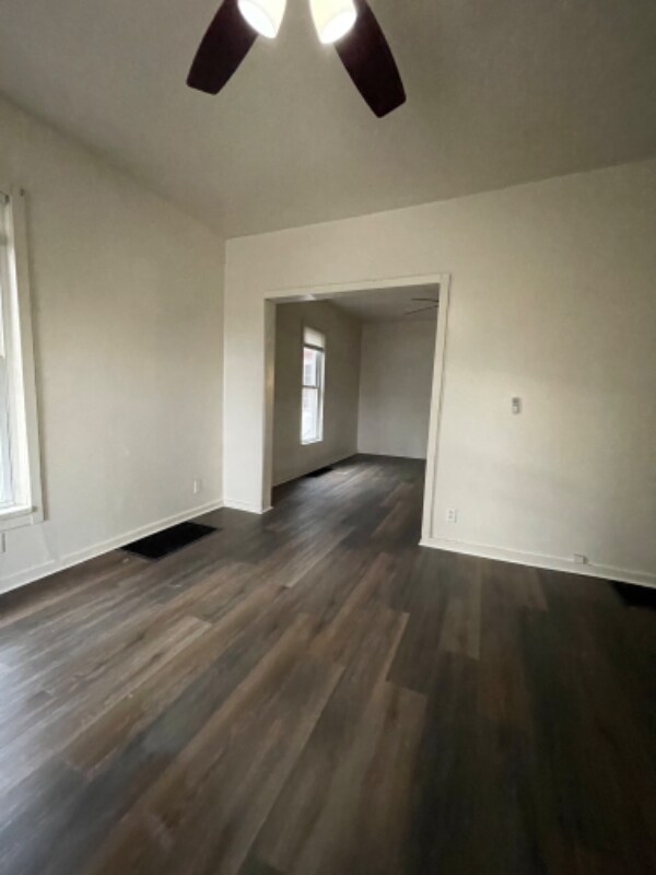Building Photo - 1022 Huffman St