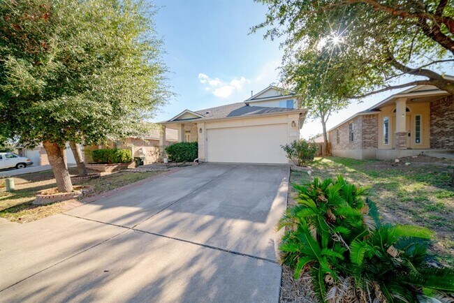 Primary Photo - 532 Sweet Leaf Ln