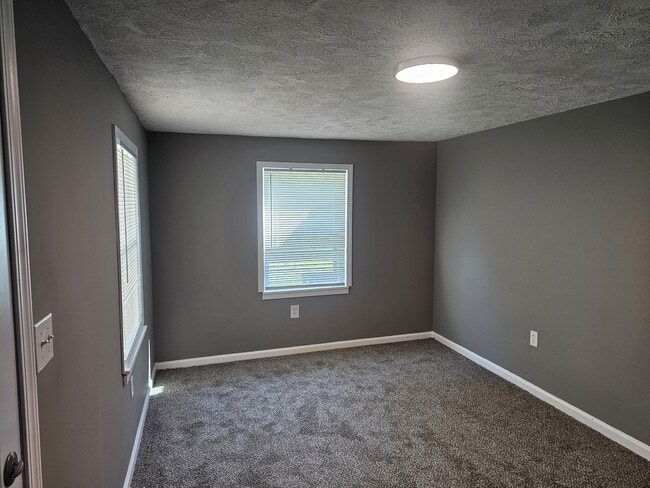 Building Photo - 1744 Woodland Ave