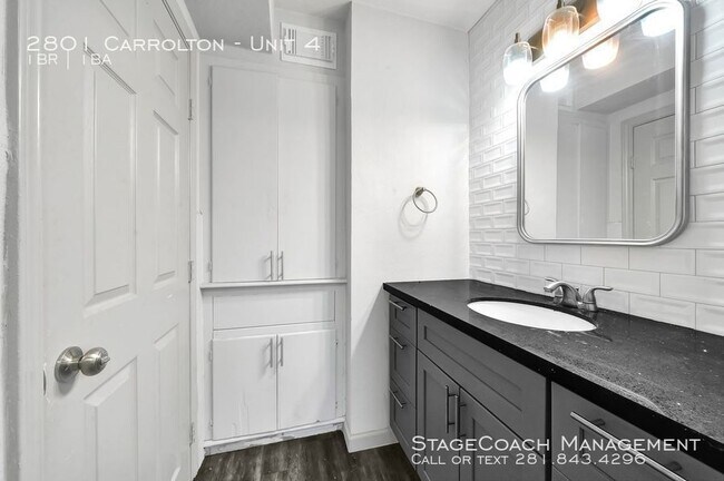Building Photo - 2801 Carrolton-Unit 4