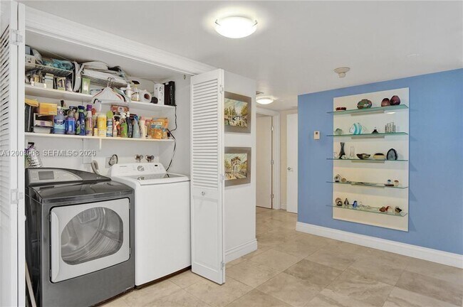 Building Photo - 11113 Biscayne Blvd