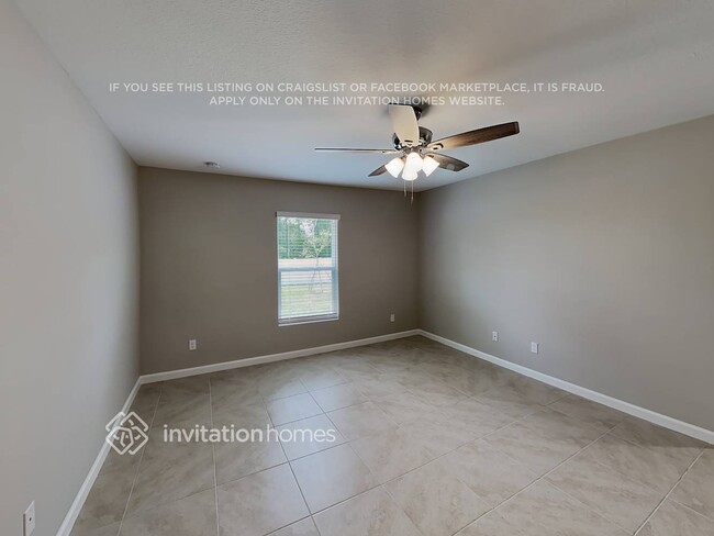 Building Photo - 1762 SW Airoso Blvd