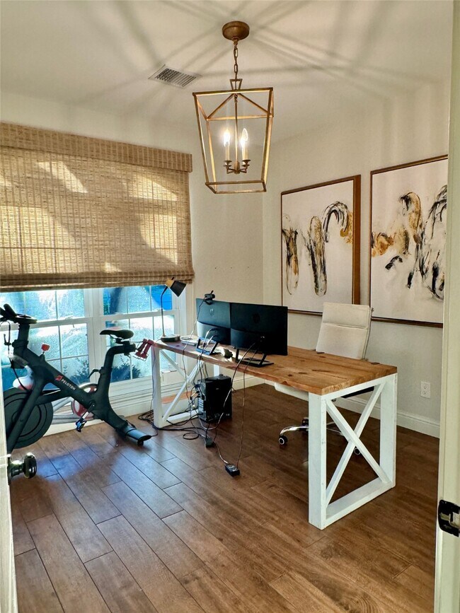 Building Photo - 5523 Island Breeze Dr