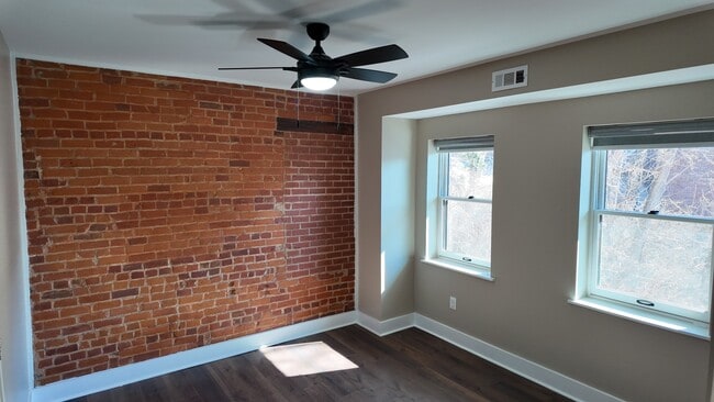 Building Photo - Modern Brand New 2 Bdrm in OTR – Stylish Finishes!