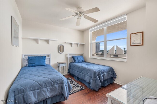 Building Photo - 5550 Heron Point Dr