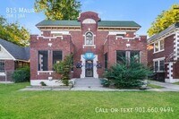 Building Photo - 815 Maury-