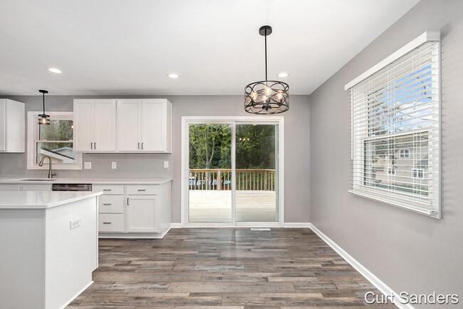 Building Photo - 2513 Longmeadow St NW
