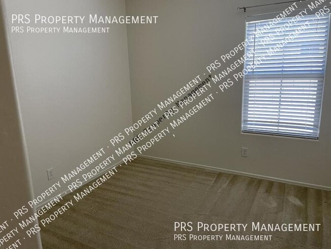 Building Photo - 3321 E Wisteria Pl